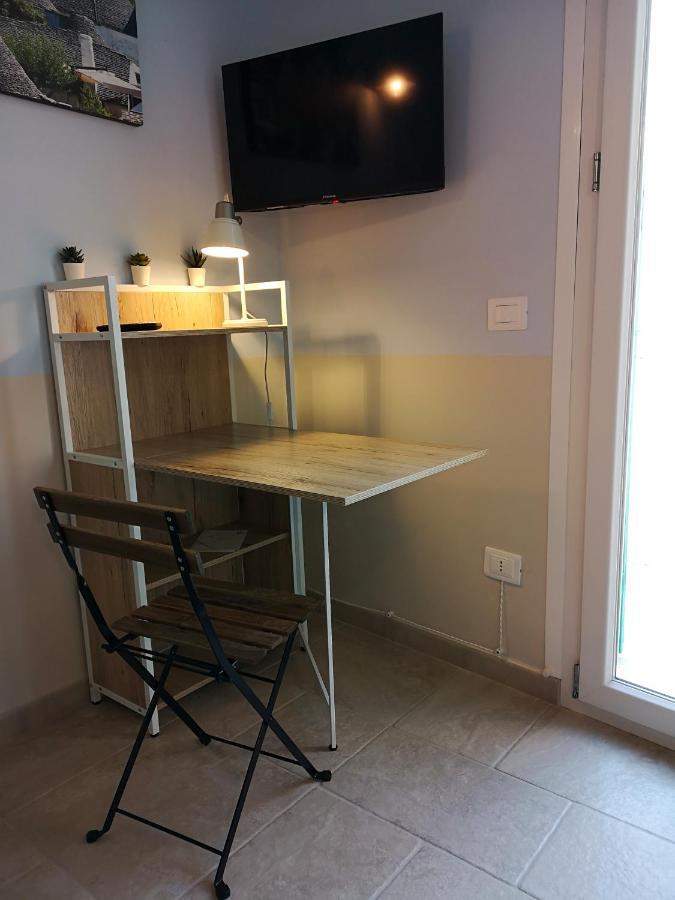 Pura Vita Apartments Монополи Экстерьер фото